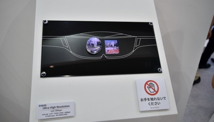 ecrã da sharp para realidade virtual