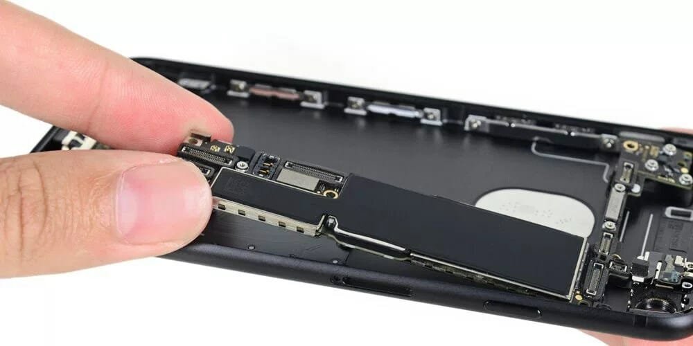 iphone chips interno